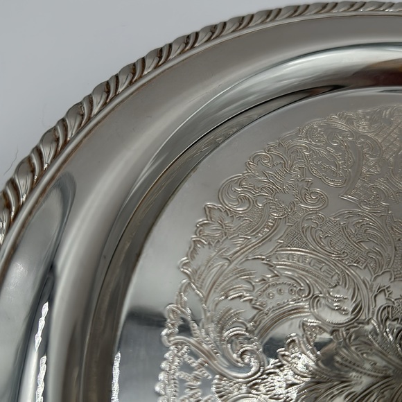 Vintage Oneida USA Silver Plated One Piece Chip & Dip Serving Platter - Picture 9 of 16